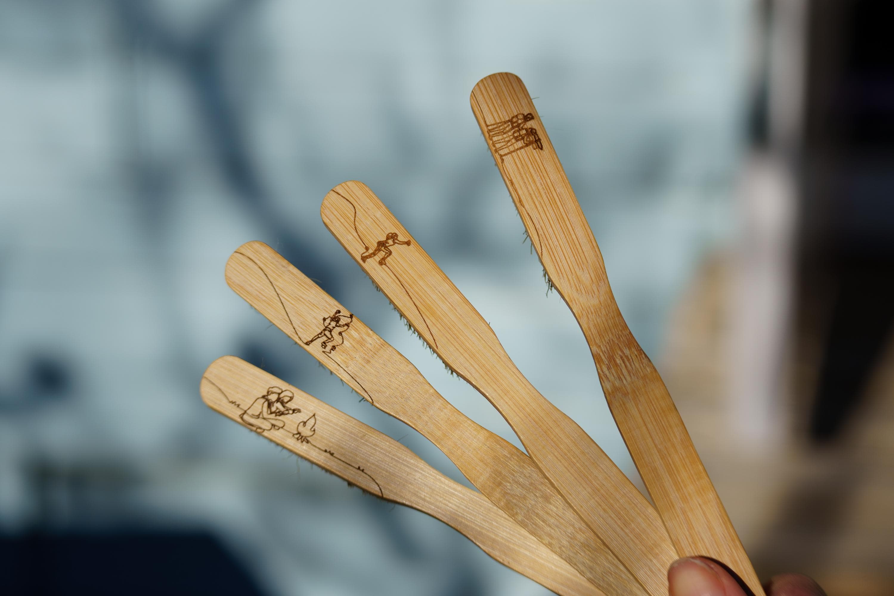 Engraved Bamboo Climbing Brush: Personalized Bouldering Gift - Afbeelding 3